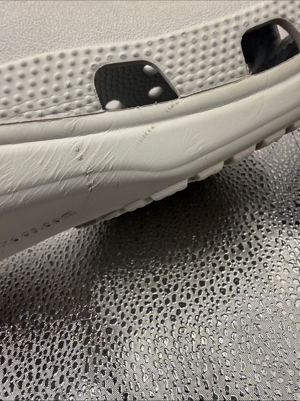 CROCS ClASSIC CLOGS - LIGHT GREY/CONCRETE ITEM IS UNISEX SIZE 7 - Picture 10 of 12